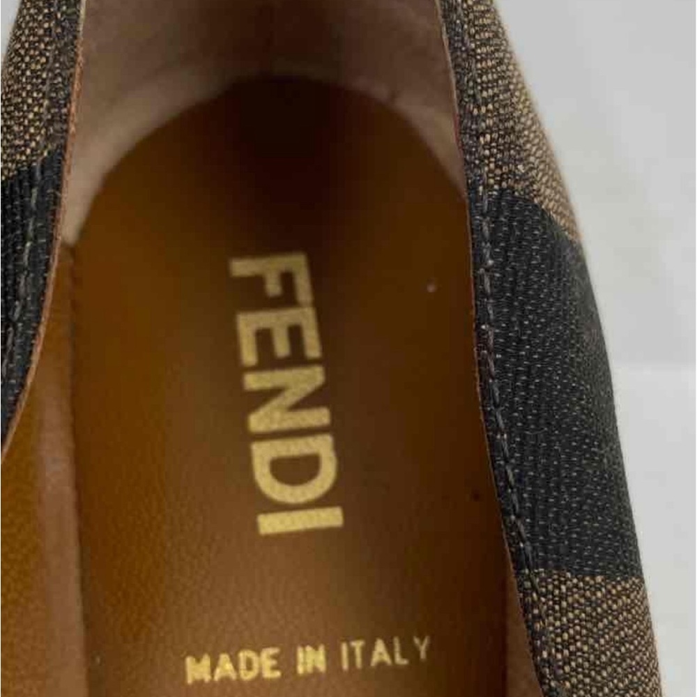 Fendi Red and Brown Women's Penguin Ballerina Flats - Picture 3 of 6